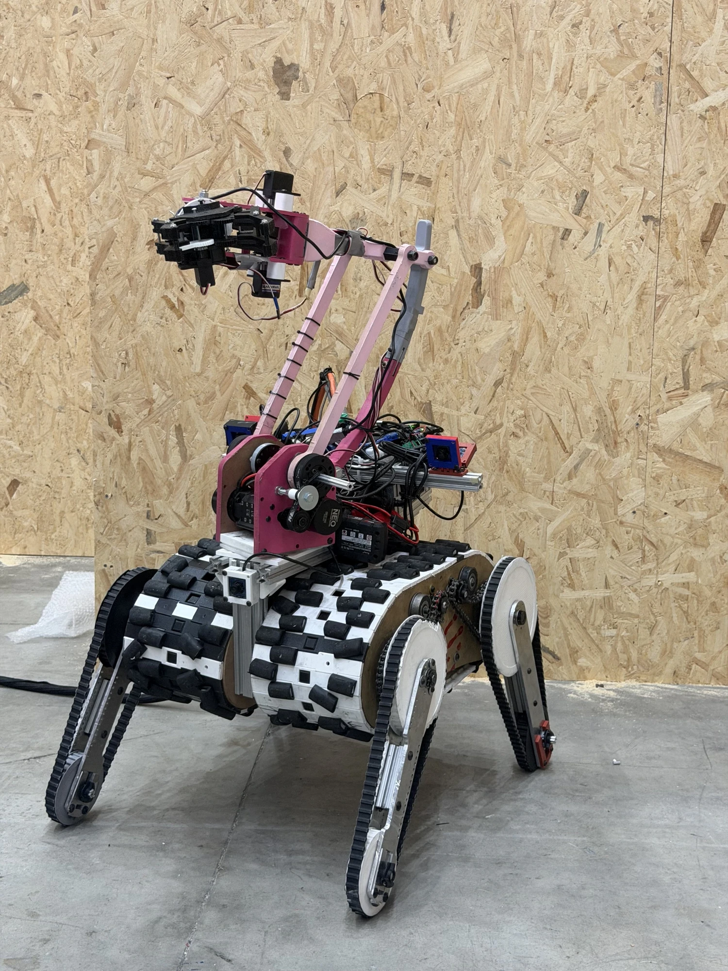 RoboCup Korea — rescue robot with arm and flippers